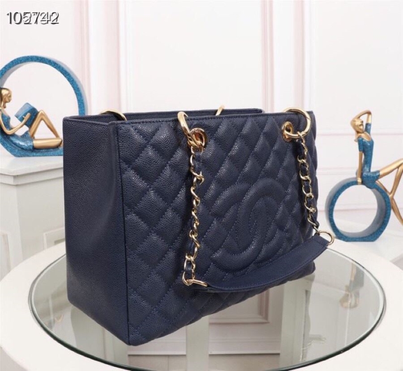 Ch**el shopping bags